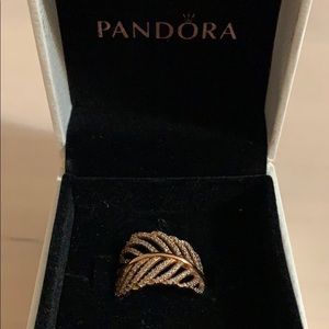 Pandora Pre-owned leaf ring